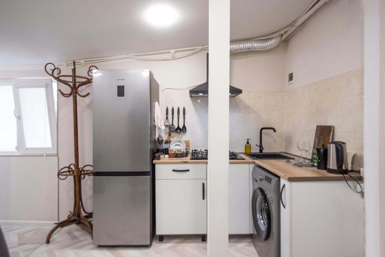 Old Town-Booking Apartment 第比利斯 外观 照片