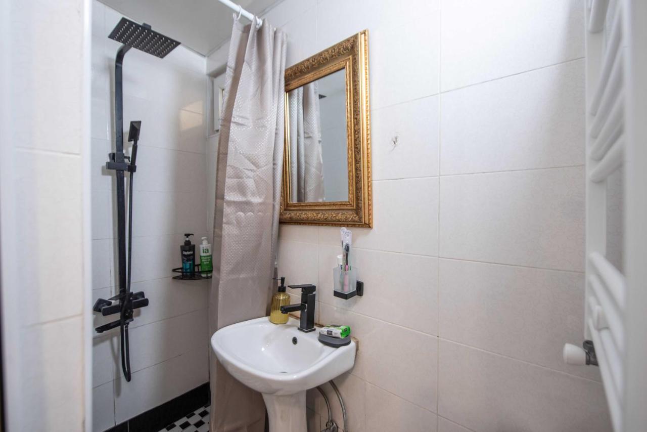 Old Town-Booking Apartment 第比利斯 外观 照片